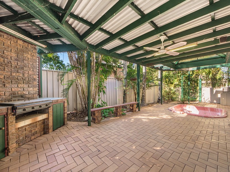 80 Blackstone Road, Silkstone QLD 4304