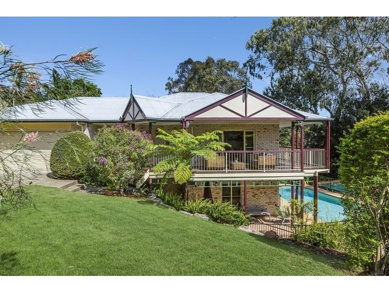 20 Cromwell Cl, Brookfield QLD 4069