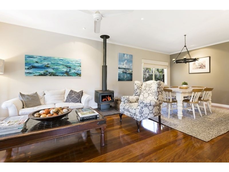 20 Cromwell Cl, Brookfield QLD 4069