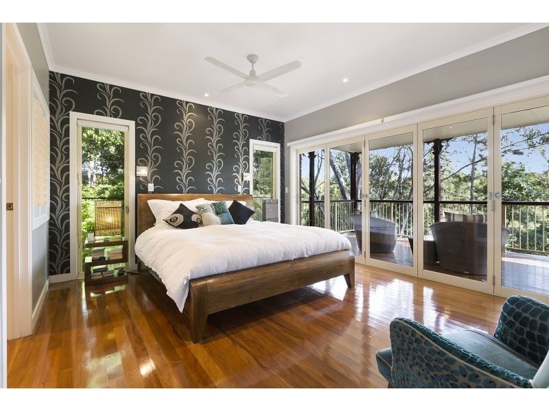 20 Cromwell Cl, Brookfield QLD 4069