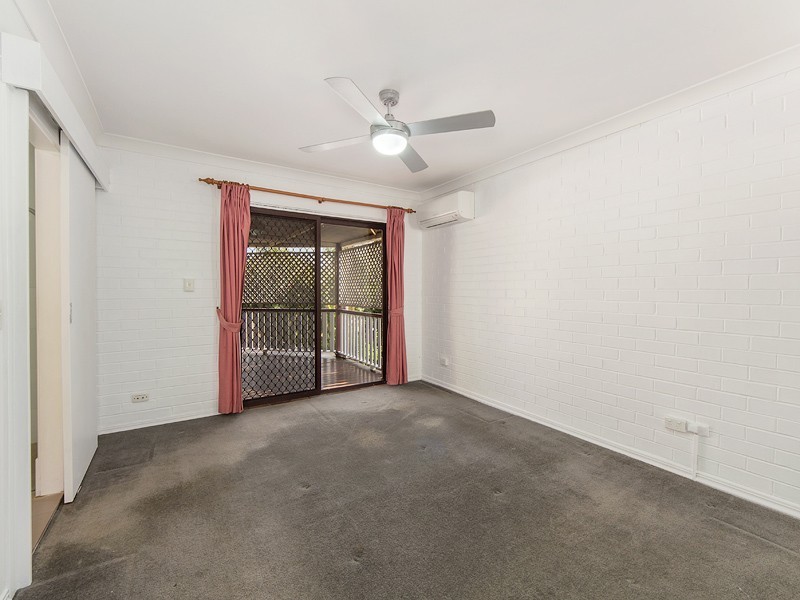 160 College Road, Karana Downs QLD 4306