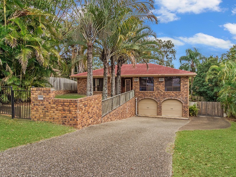 160 College Road, Karana Downs QLD 4306