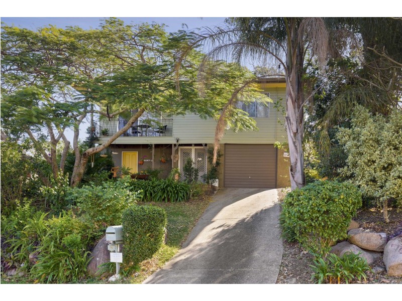 19 Tristania Street, Everton Hills QLD 4053