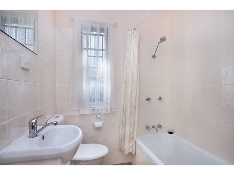 137 Boundary Road, Bardon QLD 4065