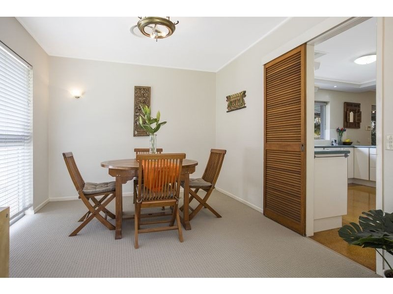 2 Ramor Street, Kenmore QLD 4069