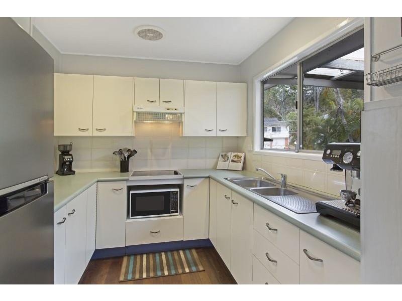 3 Kenhaven St, Kenmore QLD 4069