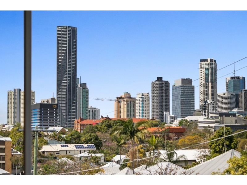 4/179 Kennigo Street, Spring Hill QLD 4000