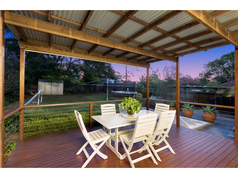 18 Doorey Street, Keperra QLD 4054