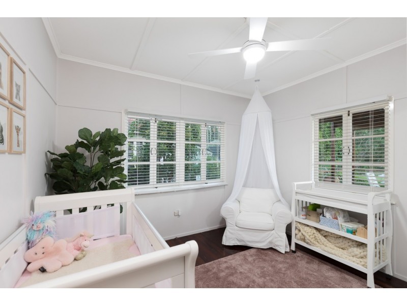 18 Doorey Street, Keperra QLD 4054