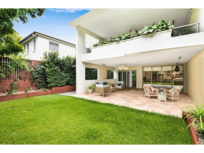 2/37 Oriel Road, Clayfield QLD 4011