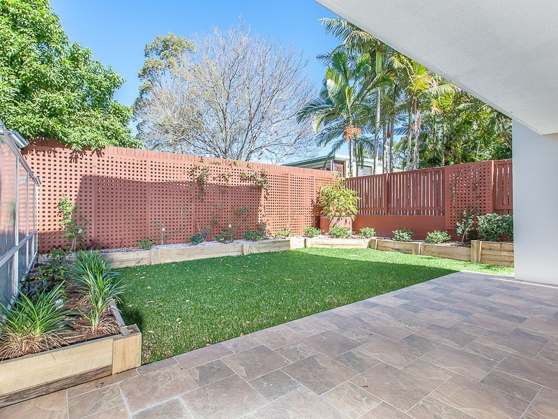 2/37 Oriel Road, Clayfield QLD 4011