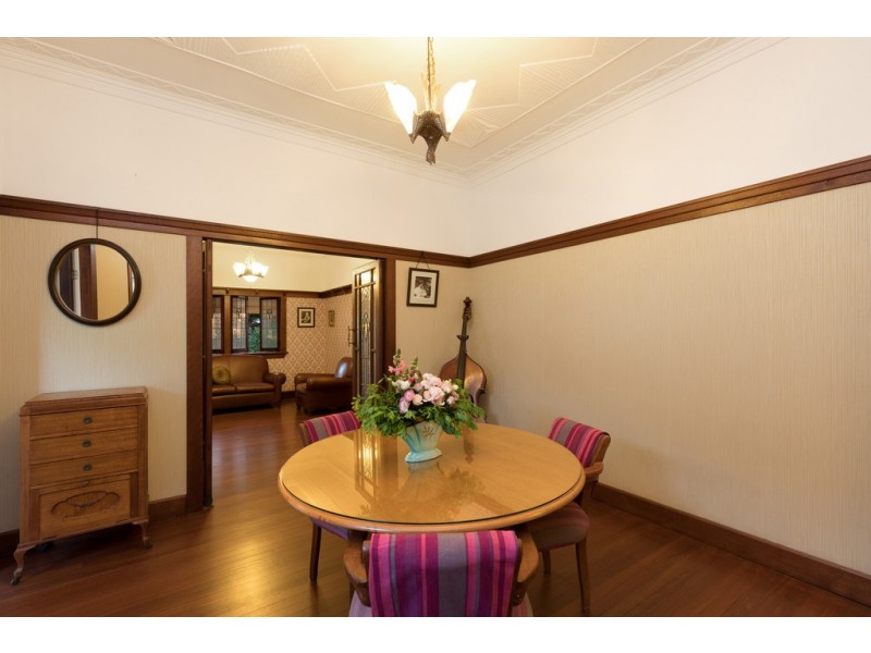 19 Glenlyon Drive, Ashgrove QLD 4060