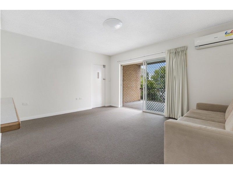 2/21 Glen Road, Toowong QLD 4066
