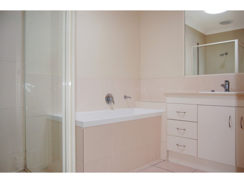 7 Neumann Place, Leichhardt QLD 4305