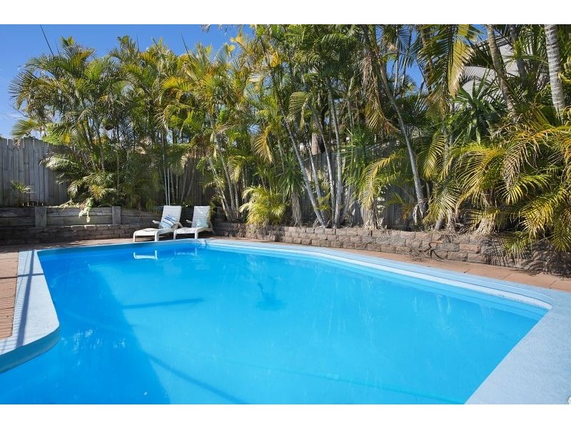 14 Meagan Street, Kenmore QLD 4069