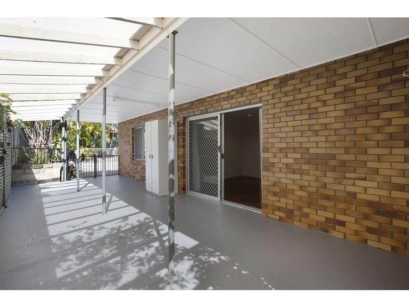 14 Meagan Street, Kenmore QLD 4069