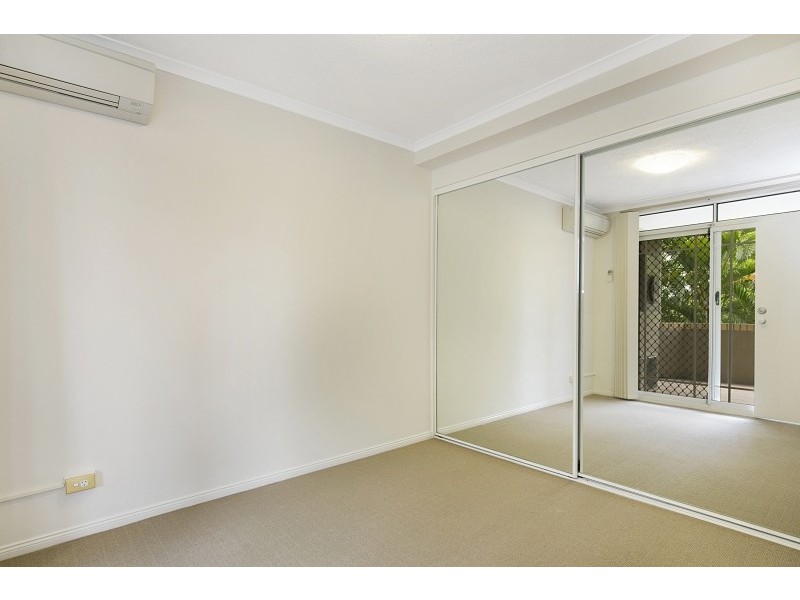 4/9 Bergin Street, Milton QLD 4064