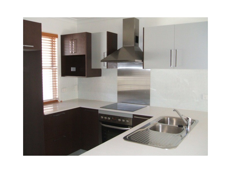 8/69 Molloy Road, Cannon Hill QLD 4170