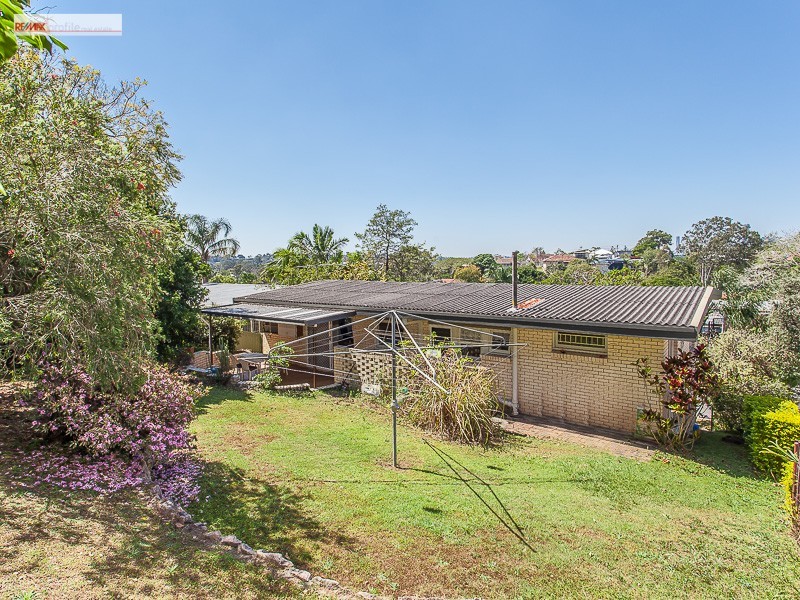 62 Eastment Street, Bardon QLD 4065