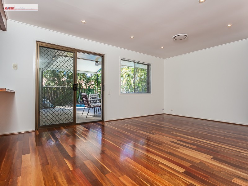 4 Appin Street, Kenmore QLD 4069