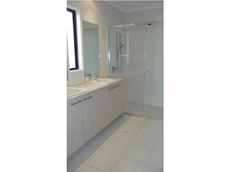 63 Anesbury St, Doolandella QLD 4077
