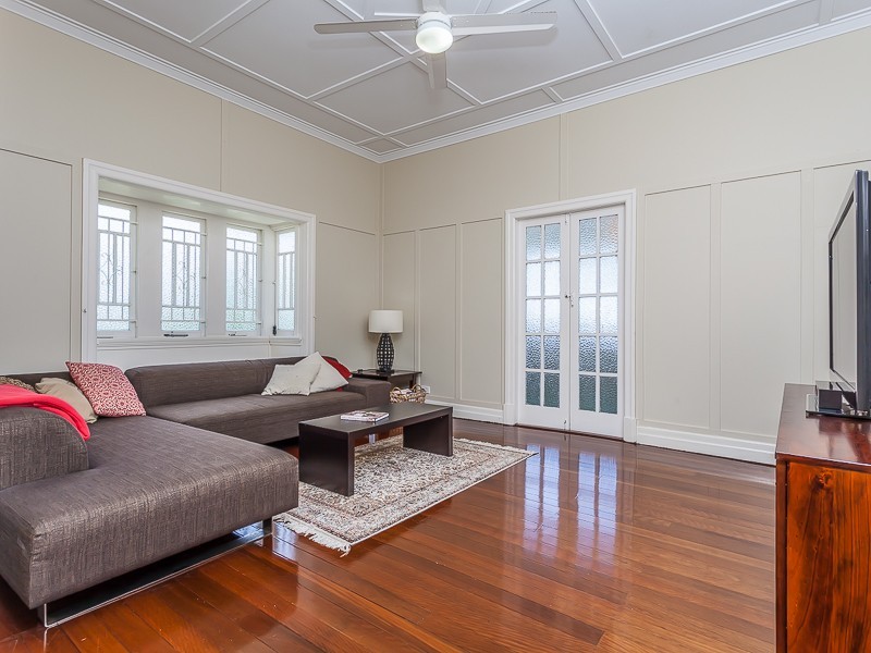 22 Brown Street, Bardon QLD 4065