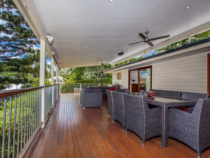 22 Brown Street, Bardon QLD 4065