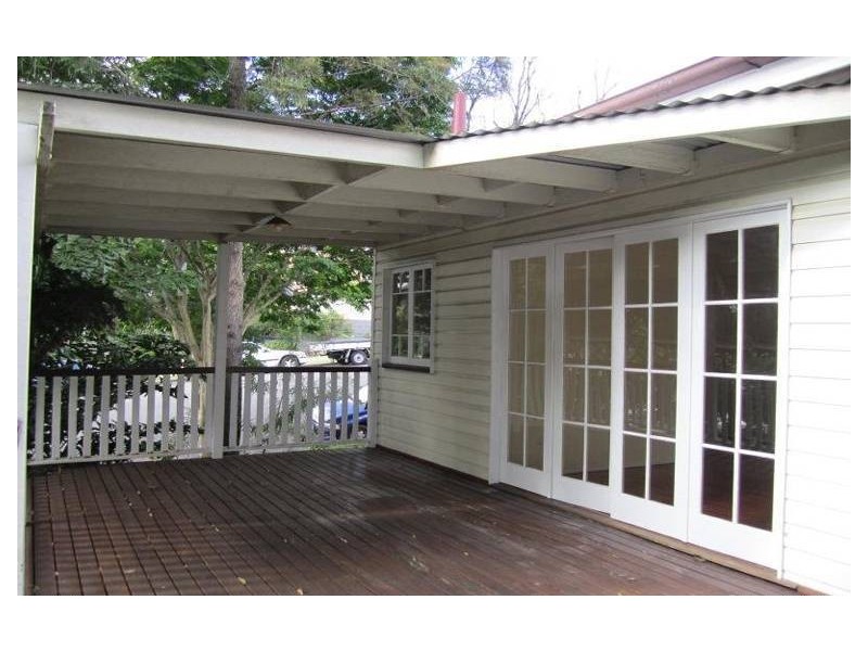15 Isaac Street, Milton QLD 4064