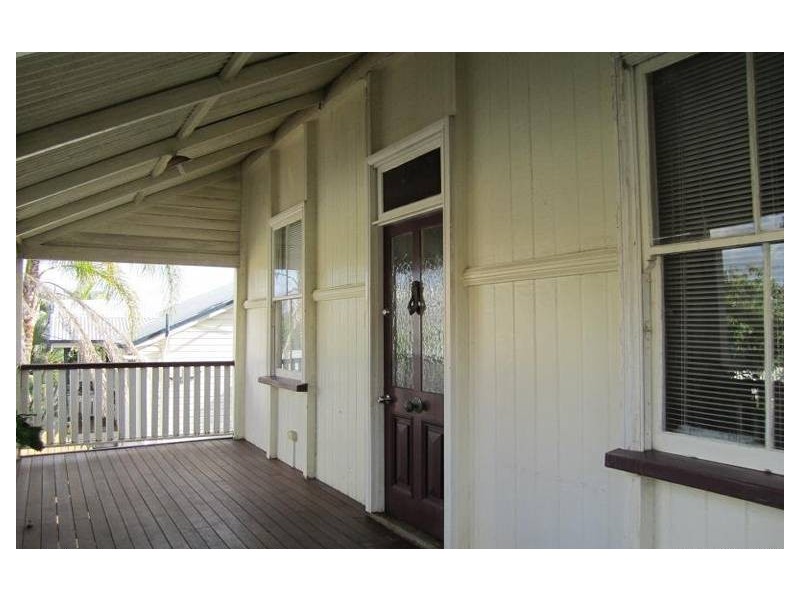 15 Isaac Street, Milton QLD 4064