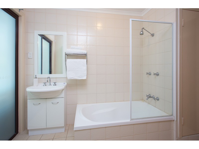 55 Marland Street, Kenmore QLD 4069