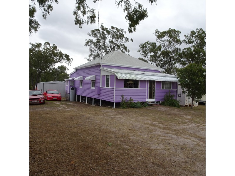6 QUEEN STREET, Dallarnil QLD 4621