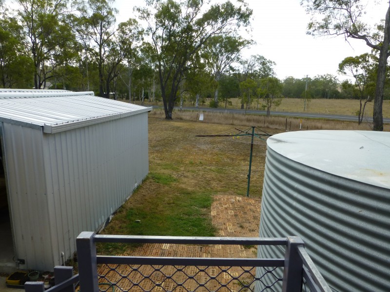 6 QUEEN STREET, Dallarnil QLD 4621