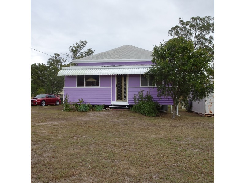 6 QUEEN STREET, Dallarnil QLD 4621