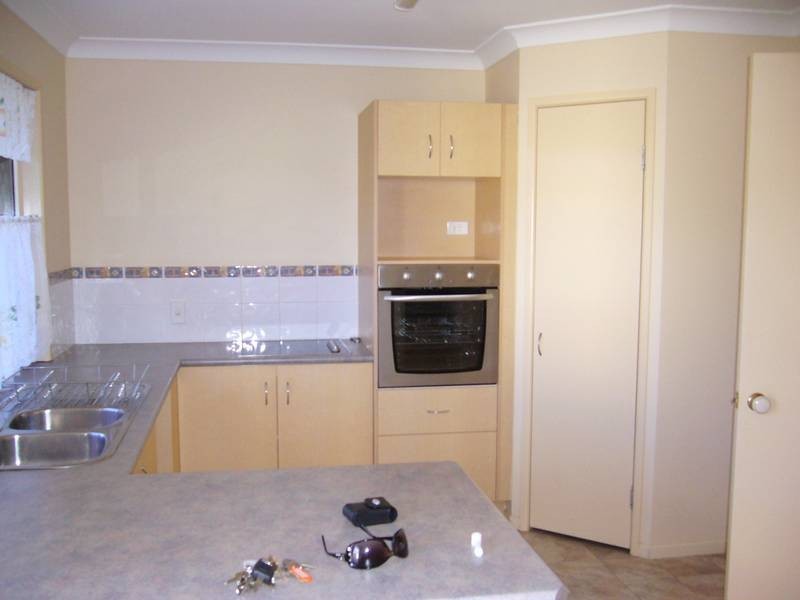 15 Pioneer Avenue, Childers QLD 4660