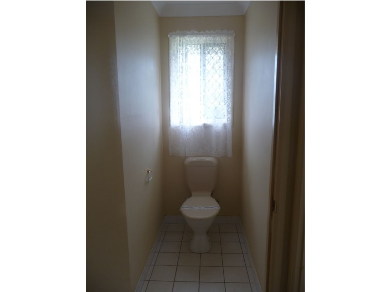 15 Pioneer Avenue, Childers QLD 4660