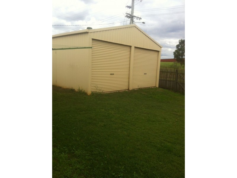 15 Pioneer Avenue, Childers QLD 4660