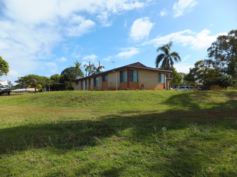 16 TAYLOR STREET, Childers QLD 4660