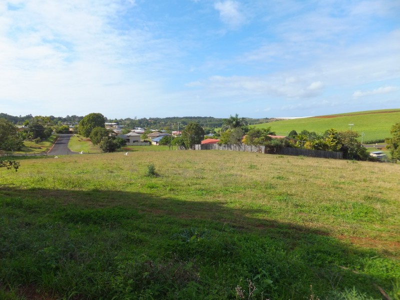 16 TAYLOR STREET, Childers QLD 4660