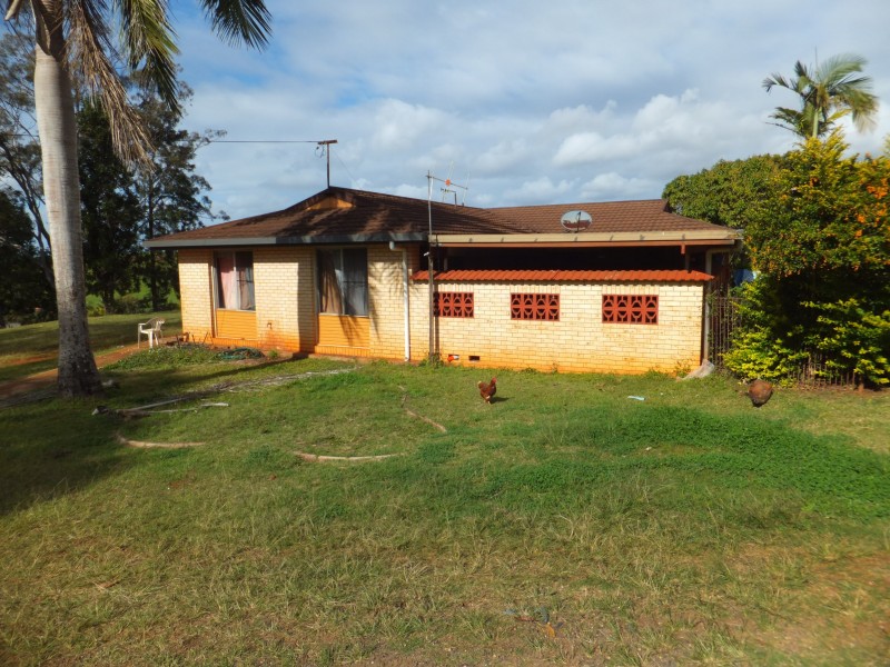 16 TAYLOR STREET, Childers QLD 4660