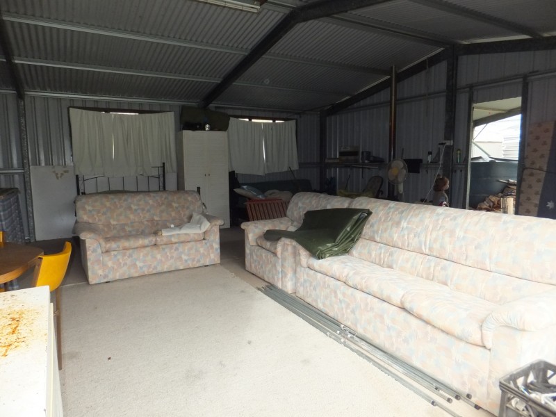 21 HULL STREET, Buxton QLD 4660