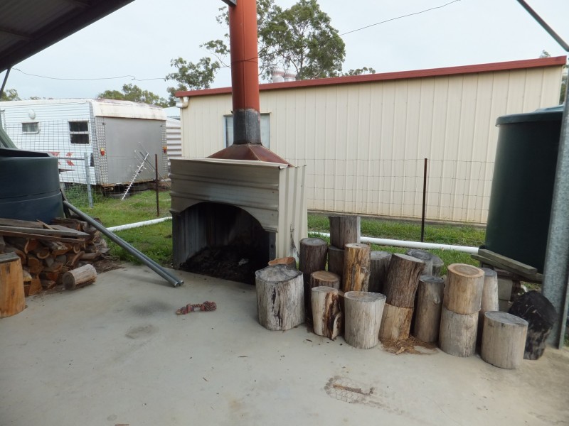 21 HULL STREET, Buxton QLD 4660