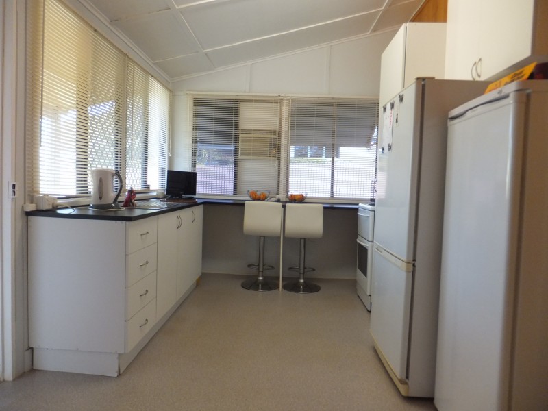 6 NELSON STREET, Childers QLD 4660