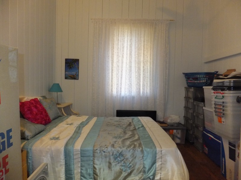6 NELSON STREET, Childers QLD 4660