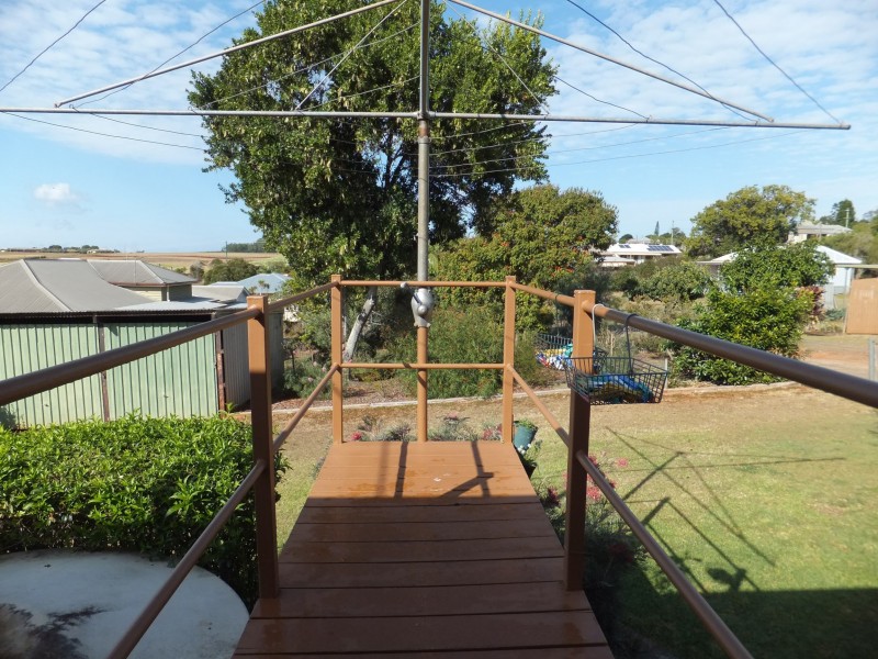 6 NELSON STREET, Childers QLD 4660