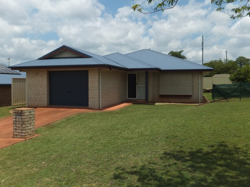 2 PIONEER AVENUE, Childers QLD 4660