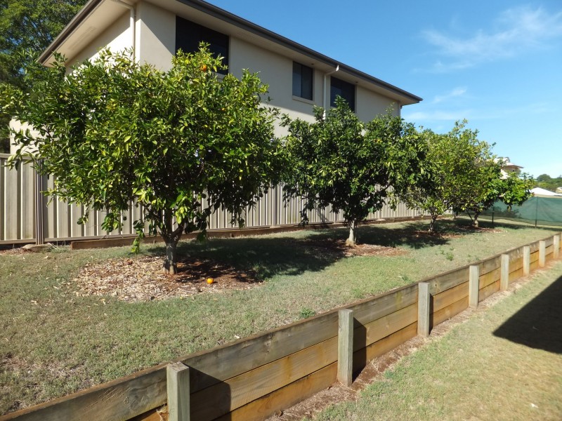 2 PIONEER AVENUE, Childers QLD 4660