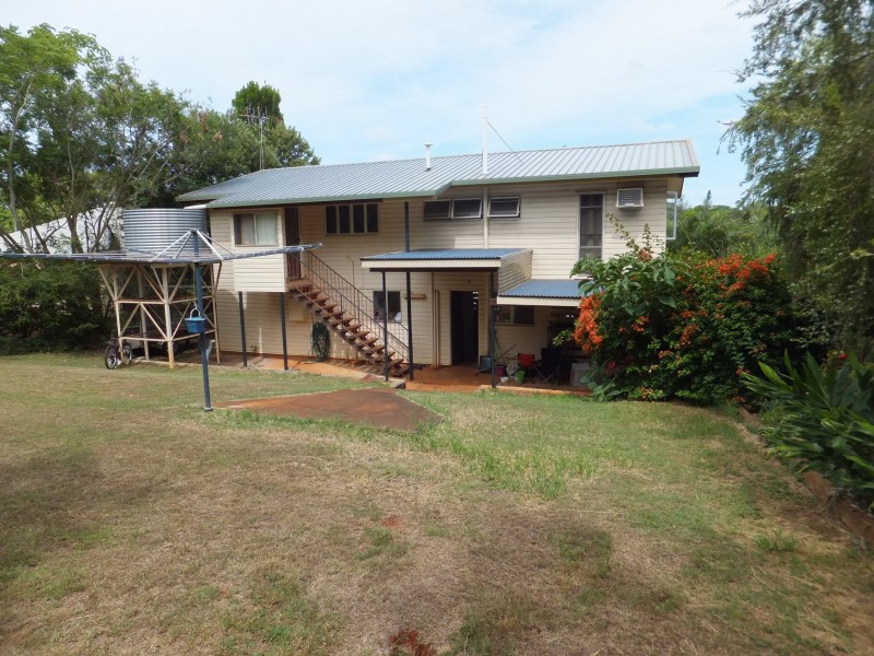 10 ELIZABETH STREET, Childers QLD 4660