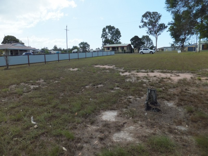 9 HULL STREET, Buxton QLD 4660