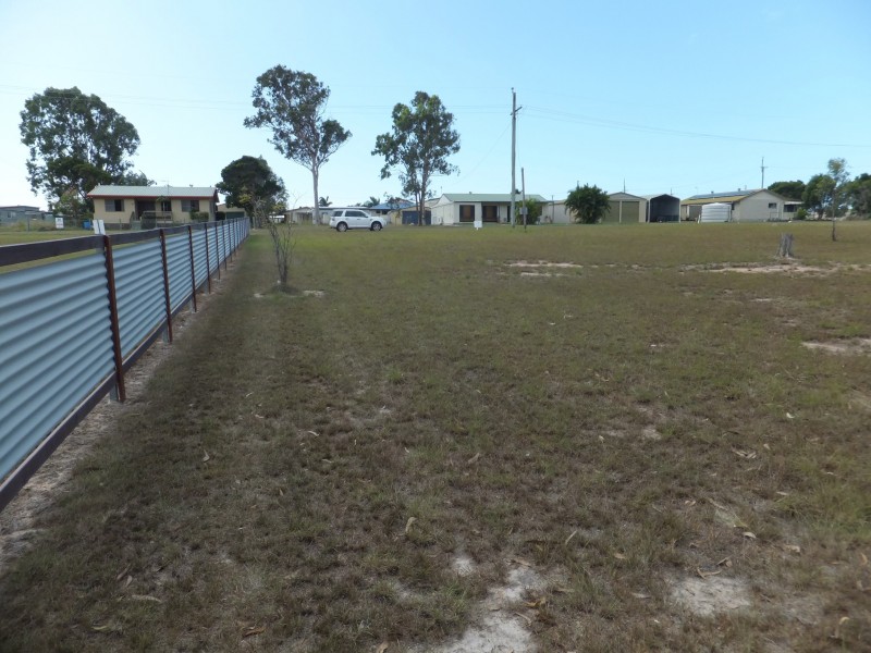 9 HULL STREET, Buxton QLD 4660