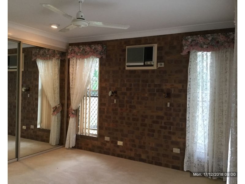 3/5 Cevn Street, Childers QLD 4660